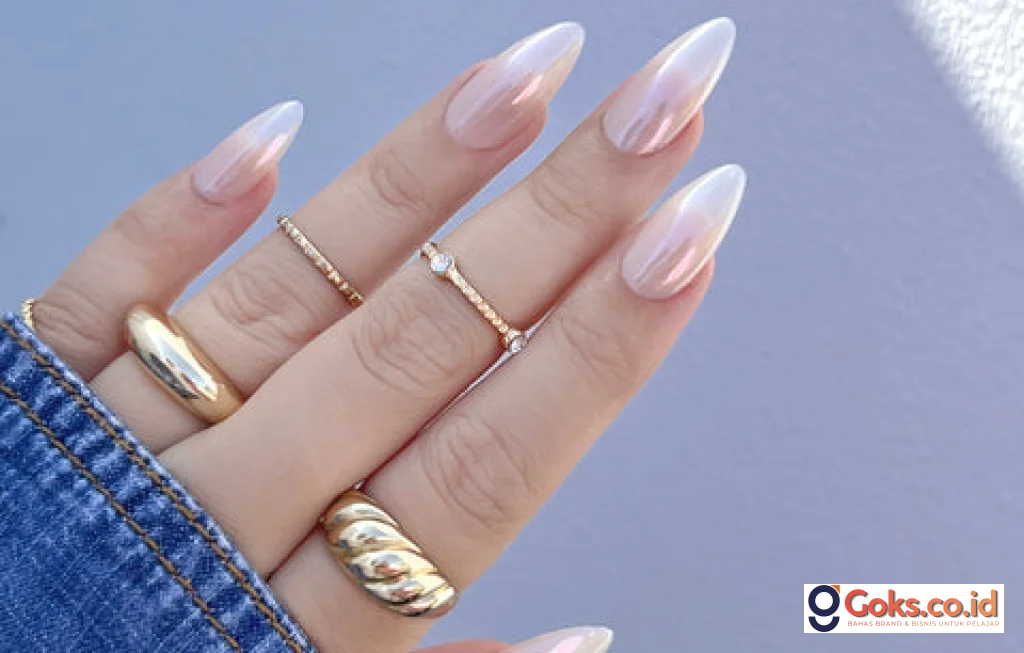 Chrome Nails vs Glazed Donut