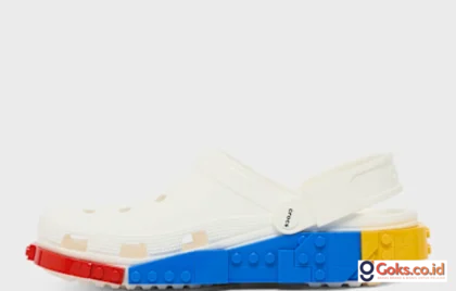 Crocs x LEGO Fashion